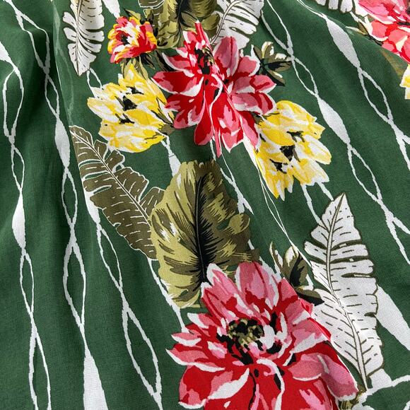 BERYL | L Green Boho Floral Bell Sleeve Sheer Top Two Piece Set with Solid Cami - Picture 2 of 7